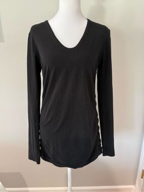 Athleta Black Long-Sleeve V-Neck Tunic with Side Ruching Size L